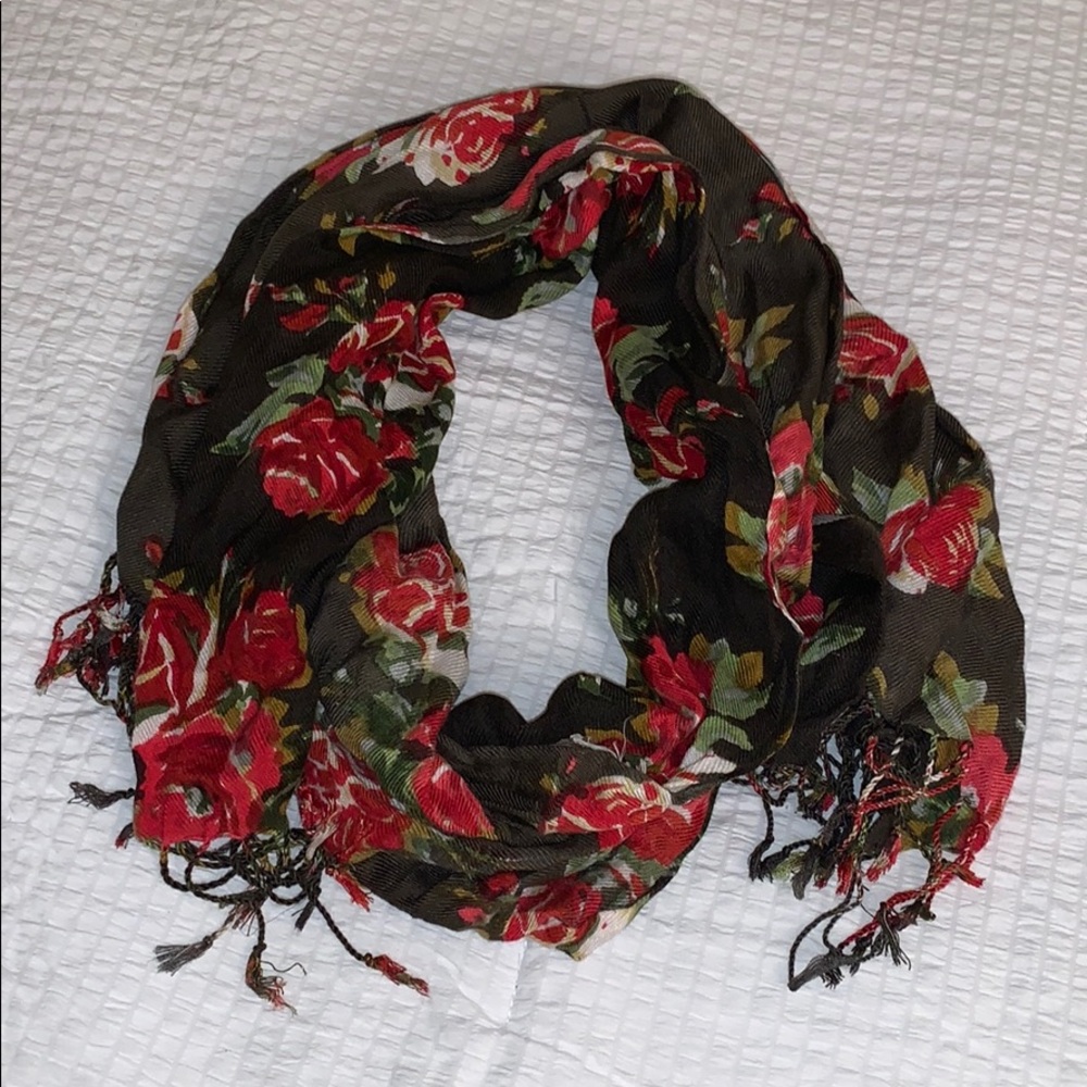 Brown & Red Floral Scarf 🧣